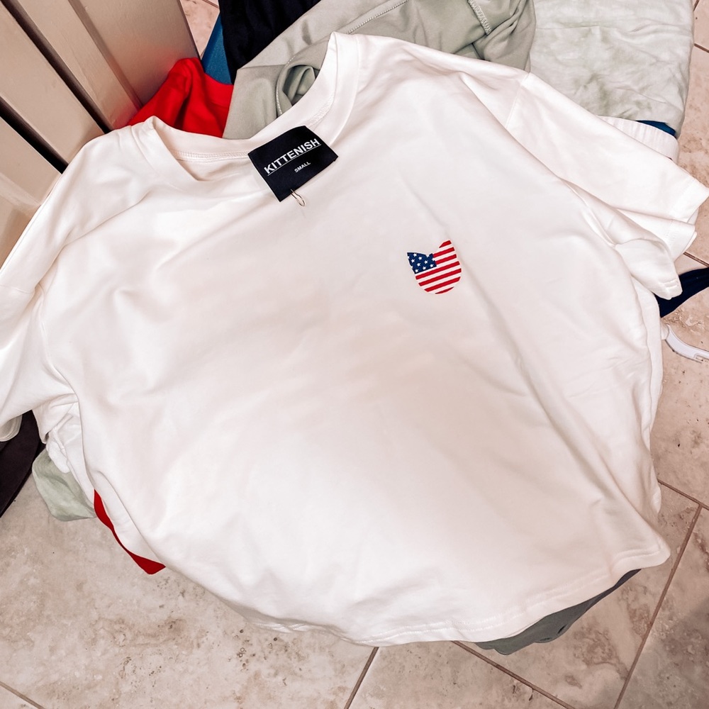 Kittenish shirt lot (7 shirts)